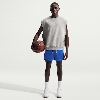 Nike Standard Issue Men's 5